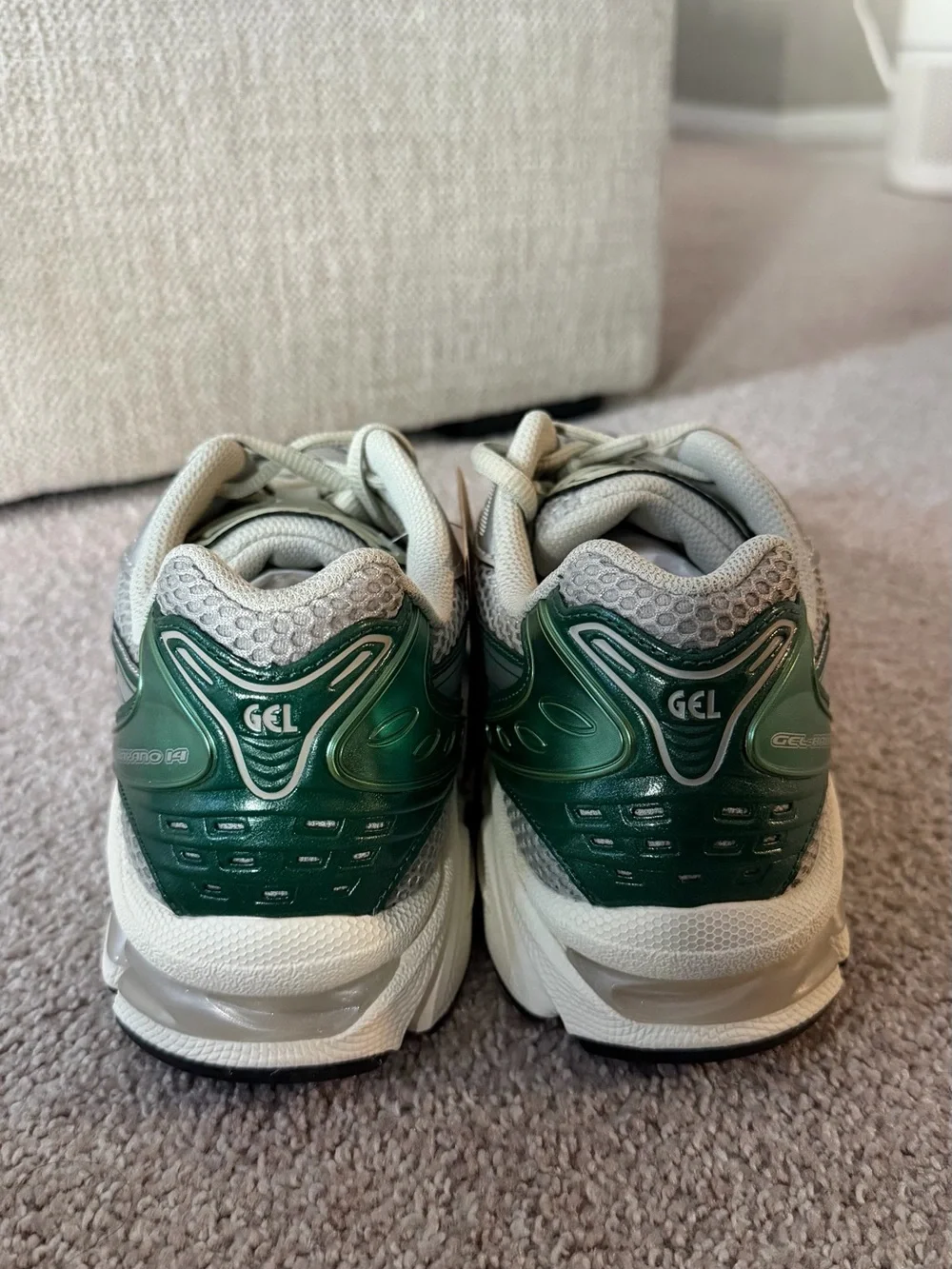 ASICS Gel-Kayano 14